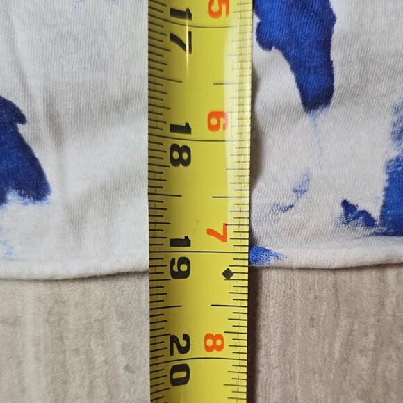 Majestic Threads Women's Los Angeles Rams Tie-Dye Long Sleeve V-Neck T-Shirt - Picture 10 of 10